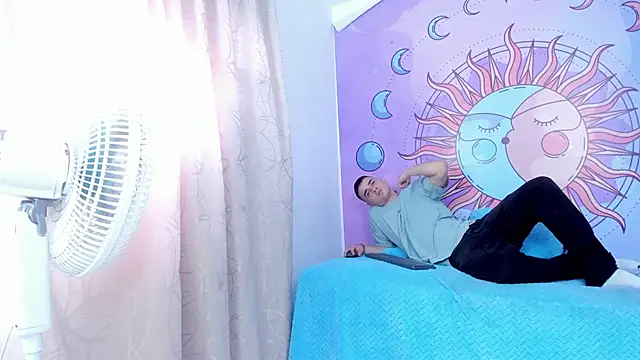 Snapshot of Dantee_Dark chatting on 11.29.25 Dantee Dark online show from 11.29.25