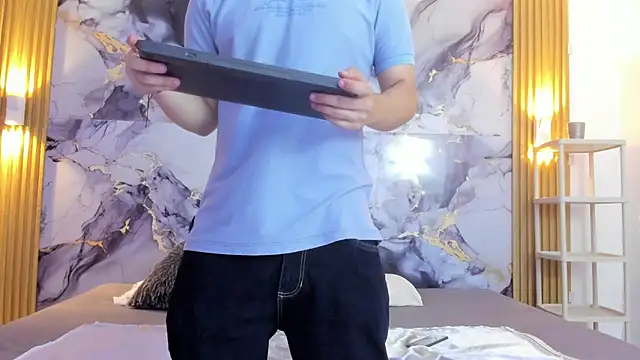 Snapshot of Dantee_Dark chatting on 12.03.25 Dantee Dark online show from 12.03.25