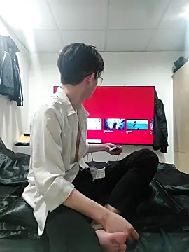 Snapshot of twtung_tung chatting on 11.30.25 twtung tung online show from 11.30.25