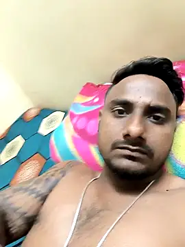 Snapshot of aryaaap chatting on 11.28.25 aryaaap online show from 11.28.25