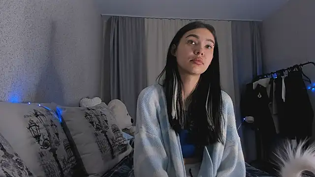 Snapshot of SakuraVibe chatting on 12.02.25 SakuraVibe online show from 12.02.25