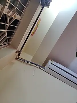 Snapshot of suv07_ chatting on 11.23.25 suv07 online show from 11.23.25