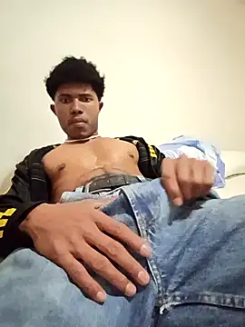 Snapshot of man_black_hot24 chatting on 12.04.25 man black hot24 online show from 12.04.25