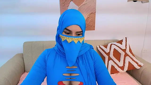 Snapshot of Mayraa_arabelle chatting on 11.30.25 Mayraa arabelle online show from 11.30.25