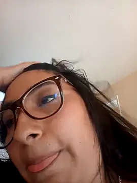 Snapshot of Bizcochitoc4 chatting on 11.25.25 Bizcochitoc4 online show from 11.25.25