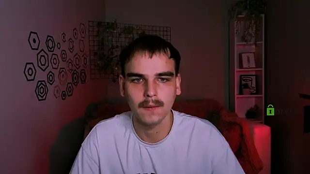 Snapshot of oliver_hill chatting on 11.26.25 oliver hill online show from 11.26.25