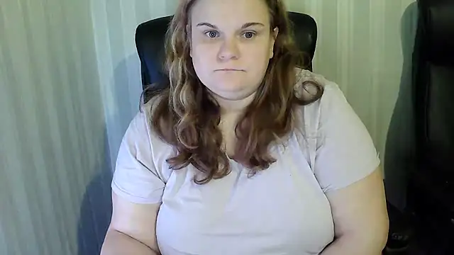 Snapshot of HarmonyKareraa chatting on 12.02.25 HarmonyKareraa online show from 12.02.25