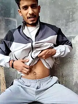 Snapshot of akaashrajput chatting on 11.25.25 akaashrajput online show from 11.25.25