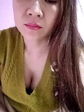 Snapshot of Lily-ross22 chatting on 11.28.25 Lily-ross22 online show from 11.28.25