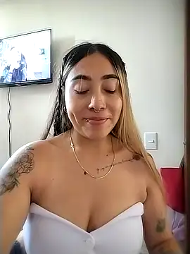 Manuela Velvet online show from 12.01.25