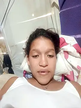 Snapshot of rachelbunny_and_kevin chatting on 12.02.25 rachelbunny and kevin online show from 12.02.25