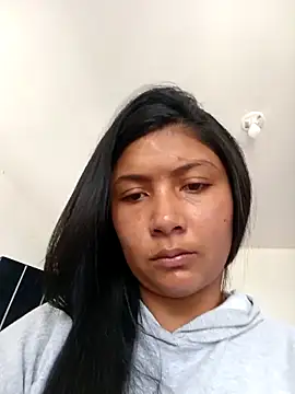 Snapshot of LatinSAR chatting on 12.04.25 LatinSAR online show from 12.04.25