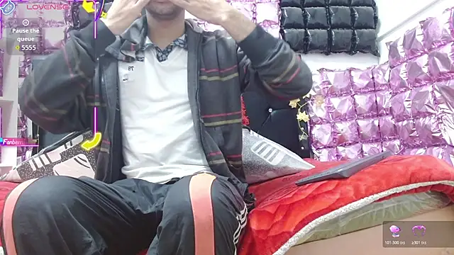 Snapshot of andresdark_07 chatting on 12.03.25 andresdark 07 online show from 12.03.25