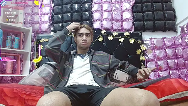 Snapshot of andresdark_07 chatting on 12.04.25 andresdark 07 online show from 12.04.25