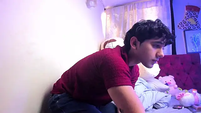 Snapshot of Logan__blaze chatting on 12.02.25 Logan blaze online show from 12.02.25