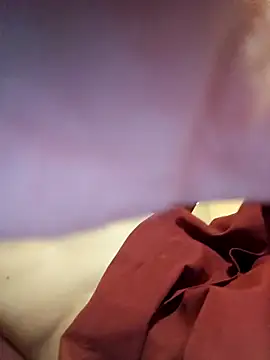 Snapshot of rjams@xh chatting on 11.30.25 rjamsxh online show from 11.30.25