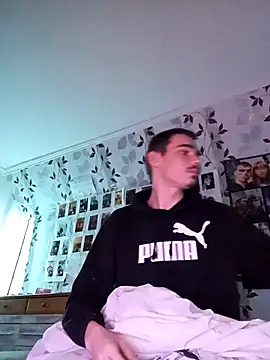 Snapshot of PS0883 chatting on 11.25.25 PS0883 online show from 11.25.25