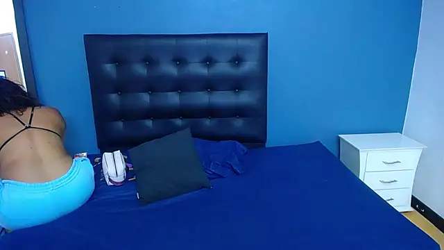 naughty bigass 18 online show from 12.03.25