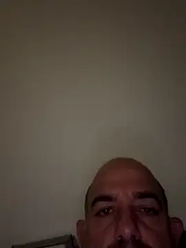 Laufla online show from 11.25.25