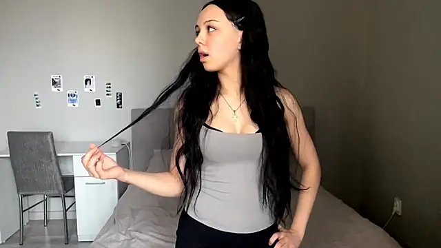 BabyEmi online show from 11.28.25