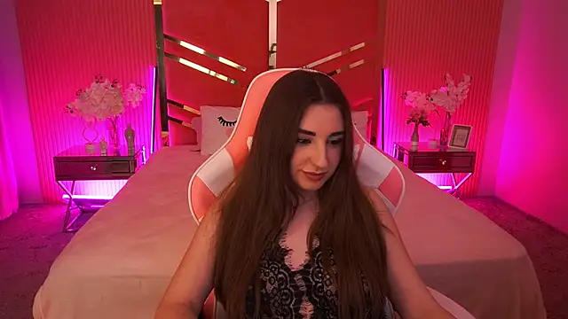 Snapshot of NaomiBaae chatting on 11.28.25 NaomiBaae online show from 11.28.25