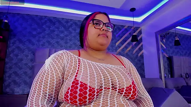 AlyzzandreRouge online show from 12.04.25