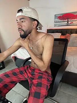 Andressbigcock   online show from 11.28.25