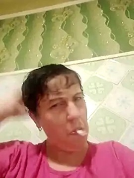 Snapshot of LusiaD chatting on 12.03.25 LusiaD online show from 12.03.25