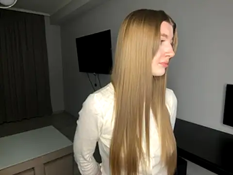 Snapshot of Michell_Rosse chatting on 11.29.25 Michell Rosse online show from 11.29.25