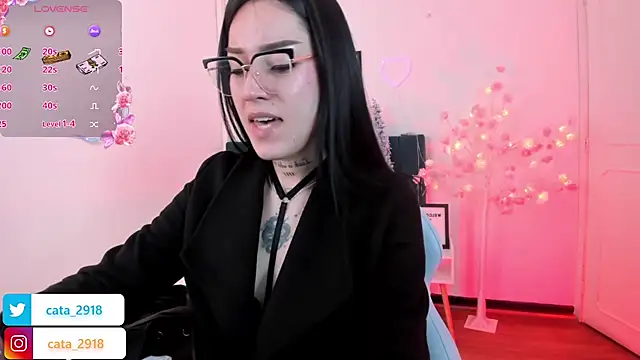 megan rosse11 online show from 12.04.25