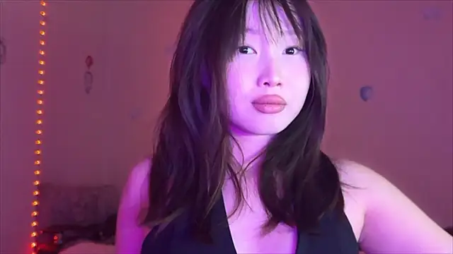 Snapshot of darsywhispers chatting on 11.28.25 darsywhispers online show from 11.28.25