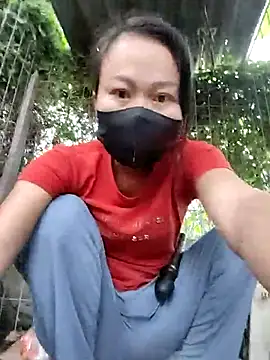 Snapshot of LoveDirty3x chatting on 12.04.25 LoveDirty3x online show from 12.04.25