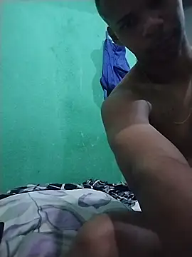 Snapshot of Apolo696 chatting on 11.30.25 Apolo696 online show from 11.30.25