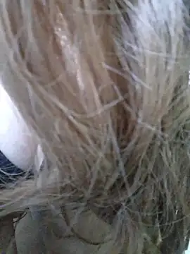 Snapshot of Miss_Mansi chatting on 12.04.25 Miss Mansi online show from 12.04.25