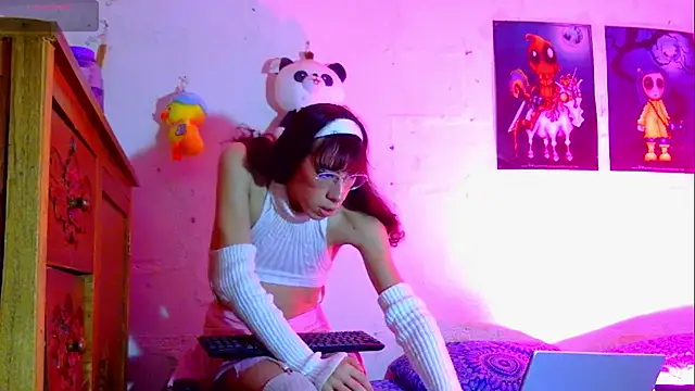 kattycat   online show from 11.28.25