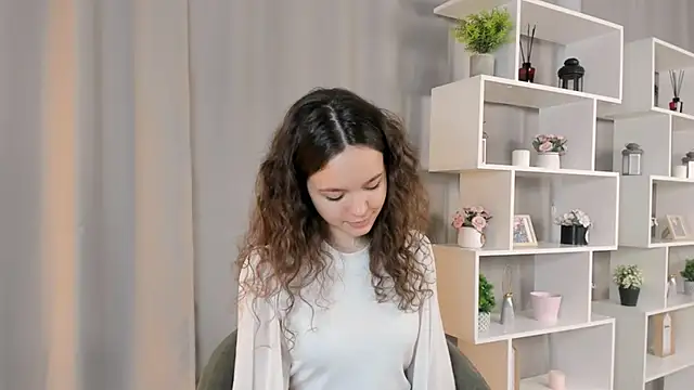 TifanyMeyerott online show from 12.04.25