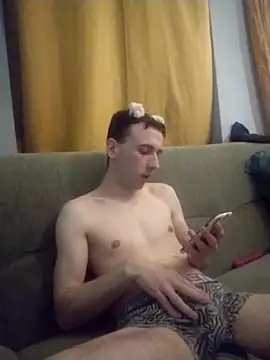 Snapshot of Malyj12 chatting on 11.28.25 Malyj12 online show from 11.28.25