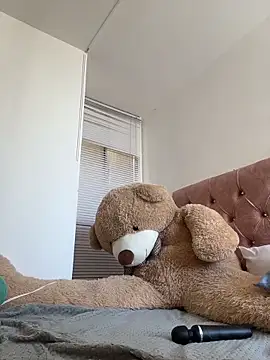 SweetKhali online show from 12.04.25