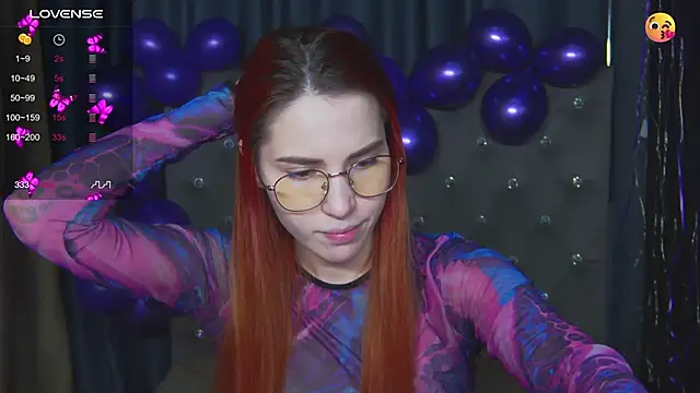 Snapshot of Emily_Kente chatting on 12.05.25 Emily Kente online show from 12.05.25