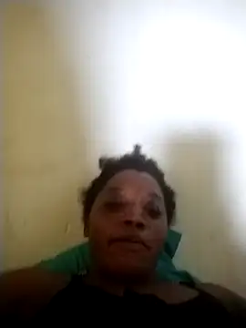 Snapshot of floctous chatting on 11.30.25 floctous online show from 11.30.25