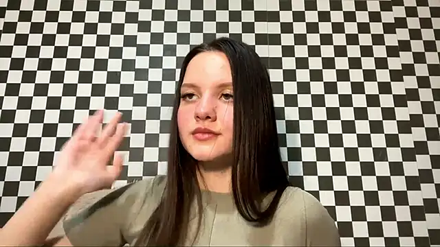 Snapshot of ConchitaMaestas chatting on 12.04.25 ConchitaMaestas online show from 12.04.25