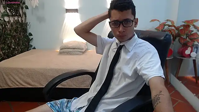 LucassSmith11 online show from 12.03.25