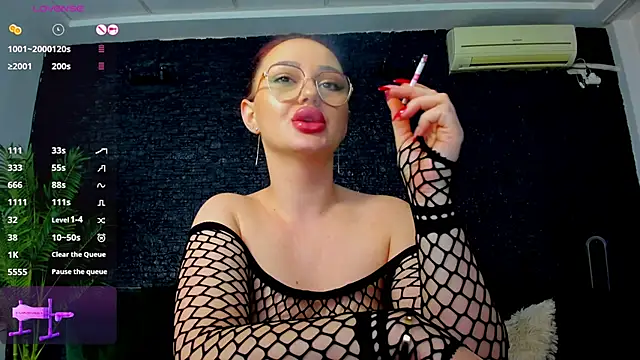 Snapshot of Cherry_Charmxxx chatting on 12.02.25 Cherry Charmxxx online show from 12.02.25