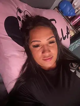 Snapshot of larysinha chatting on 12.01.25 larysinha online show from 12.01.25