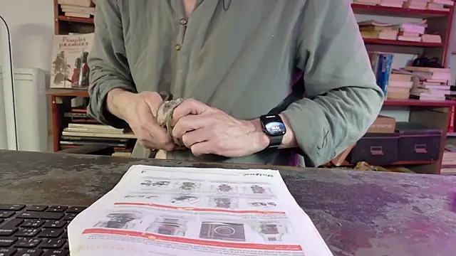 Snapshot of diogene11 chatting on 11.30.25 diogene11 online show from 11.30.25