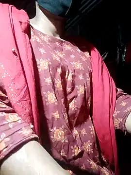 Snapshot of qeen3321 chatting on 12.02.25 qeen3321 online show from 12.02.25