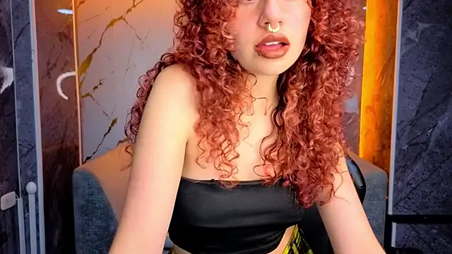 Snapshot of Merida_b chatting on 12.03.25 Merida b online show from 12.03.25