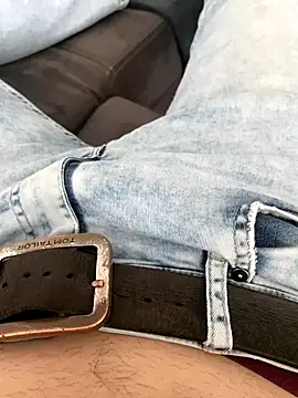 Snapshot of Magicboysz chatting on 12.03.25 Magicboysz online show from 12.03.25