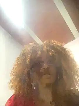 Snapshot of Arishadavis chatting on 12.02.25 Arishadavis online show from 12.02.25