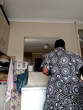 Queen1OfSouth online show from 12.03.25